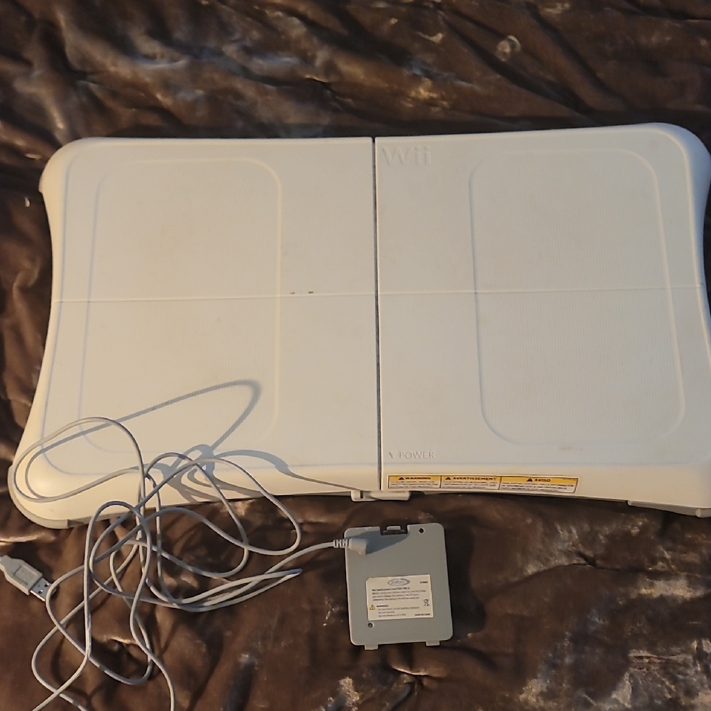 Wii Fit Balance Board with Charger - White